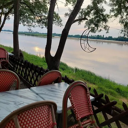 Charmante Maison Au Calme Avec Jardin بيت للعطل *