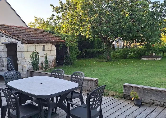 Charmante Maison Au Calme Avec Jardin Сasa de vacaciones *