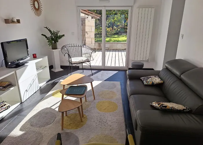 Charmante Maison Au Calme Avec Jardin Сasa de vacaciones *