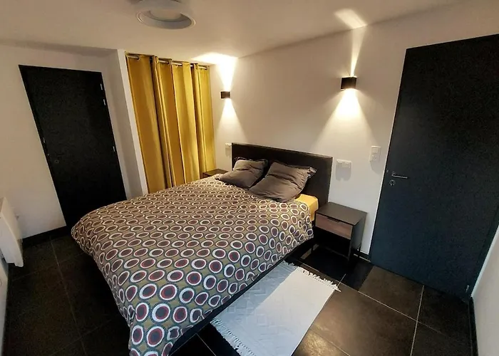 Сasa de vacaciones Charmante Maison Au Calme Avec Jardin *